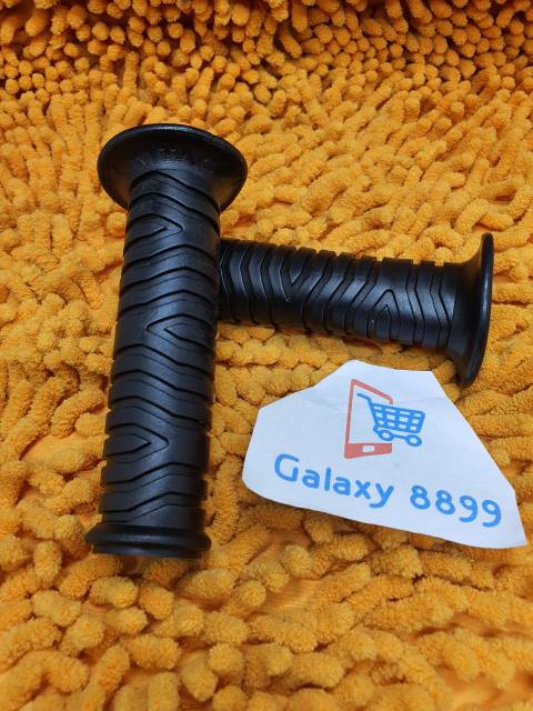 Handgrip Model Garis Ulir hitam polos Universal