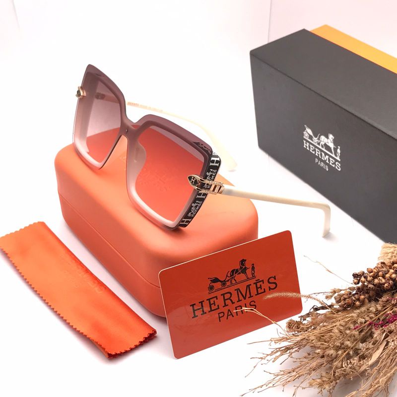 TERMURAH SE-SHOPEE KACAMATA 8245 - SUNGLASSES KACAMATA WANITA KACAMATA FASHION WANITA KACAMATA IMPORT EKSPOR KACAMATA KEREN KACAMATA GAYA