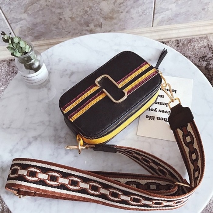 Tas selempang cewek import F23010 tali lebar bahan kulit sintetis