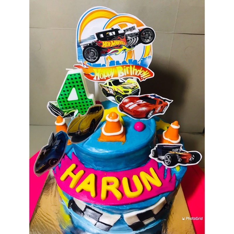 

HOTWHEELS CAKE Buttercream
