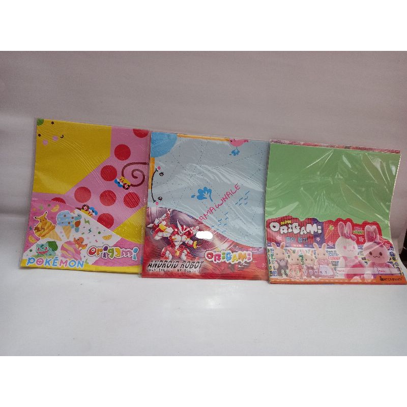 

ORIGAMI Warna Warni Bermotif dan Polos