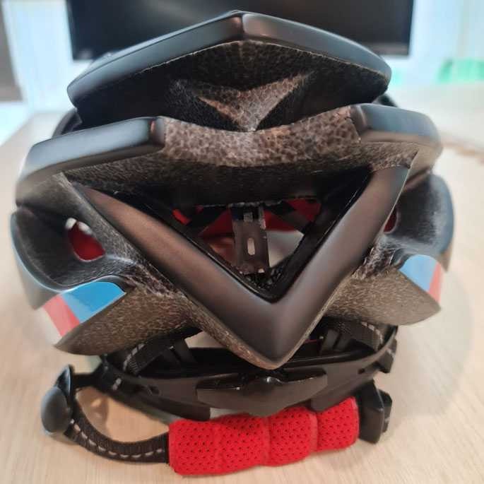 Helm Sepeda Ultralight Breathable Bicycle Helmet