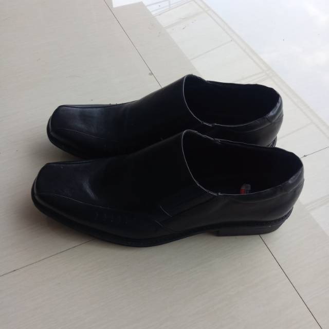Wiliam / Sepatu Kerja / Sepatu Kulit Pria