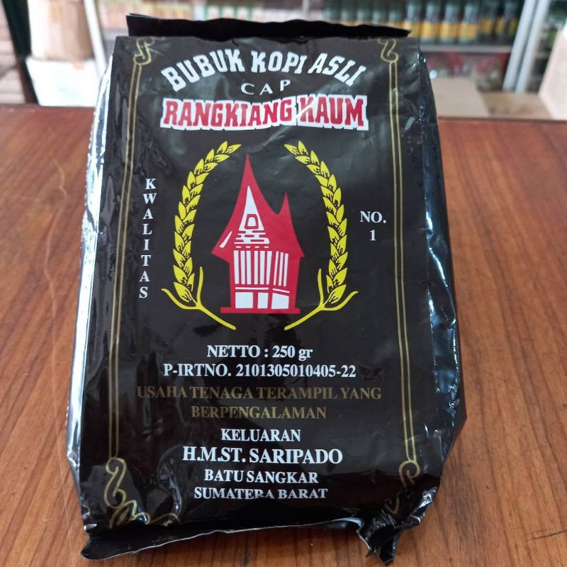 

Bubuk Kopi Asli Cap Rangkiang Kaum 250 Gram Saripado Batusangkar