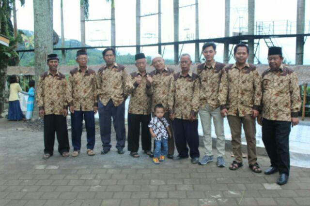 Distro Batik Hrb026 Kenongo Kemeja Tosca Pendek Pekalongan Pad M L Xl Sogan Tulis Halus Kemeja Batik