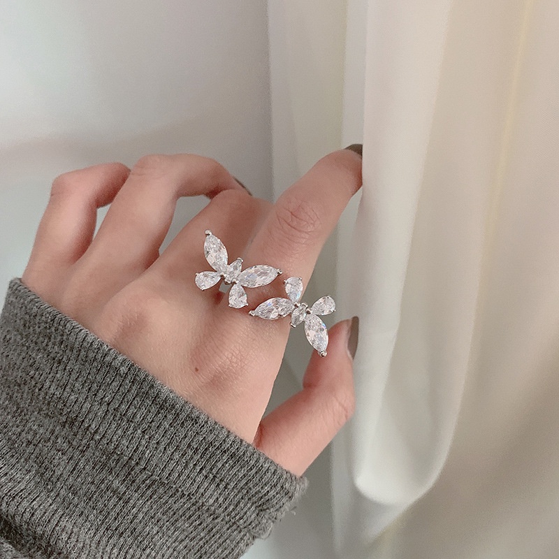 1 Set Cincin Butterfly Adjustable Aksen Berlian Imitasi Untuk Wanita