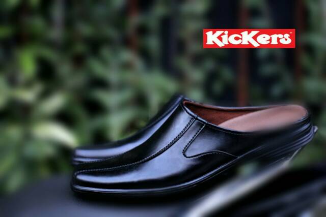 Sepatu Sendal / Bustong Kickers Kerja Formal Santai