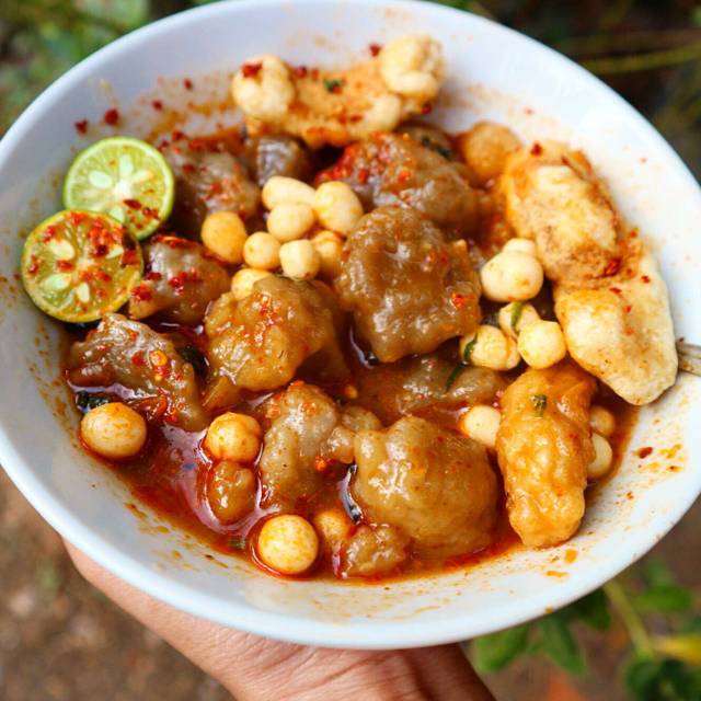 

Isi 6 bakso baso aci instan boci tulang rangu bageunyel mang ebeng garut