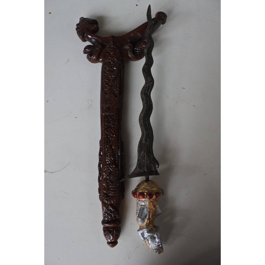 Keris sengkelat warangka ukiran wfn8021
