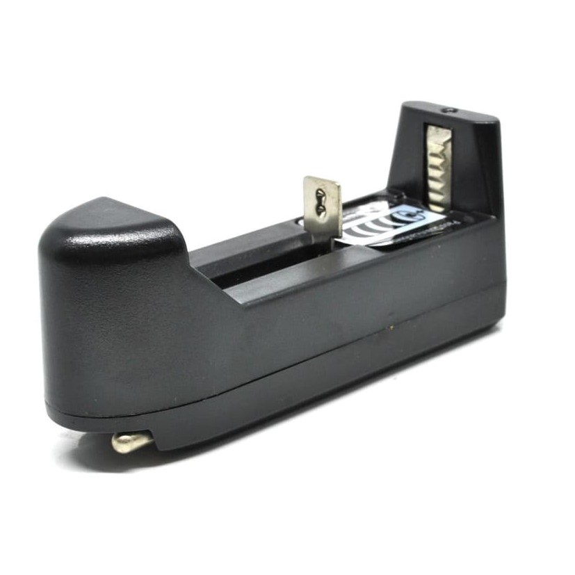 UNIVERSAL CHARGER BATTERY CASAN BATERE / BATERE 18650 / RECHARGER BATERE AA / BATERE AA BIASA