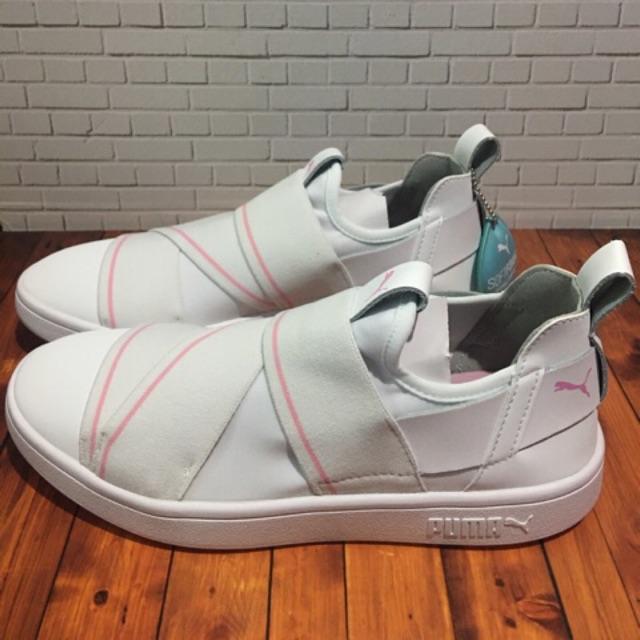 puma smash v2 slip on