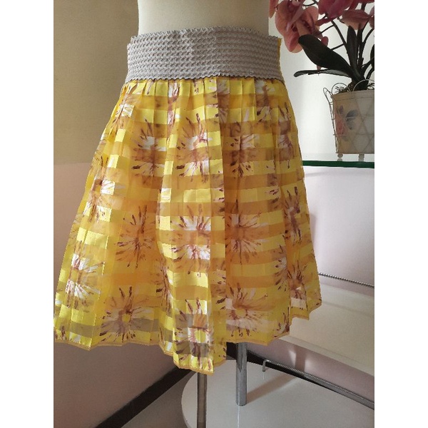 (Baju pl) rok bunga kuning