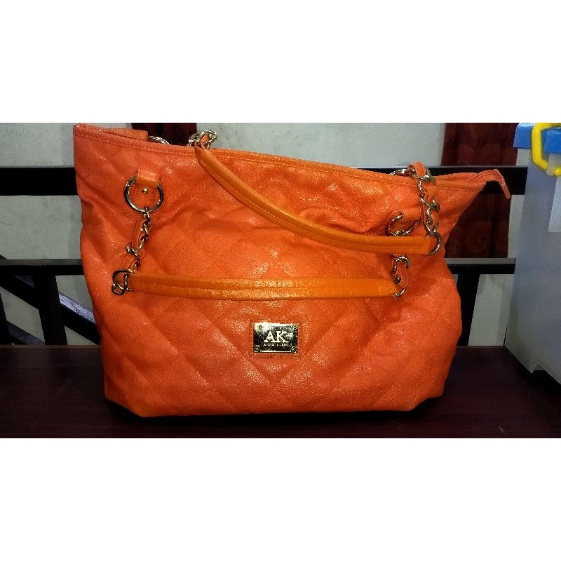 Tote Anne Klein Kulit Glossy Mix Rantai Orange