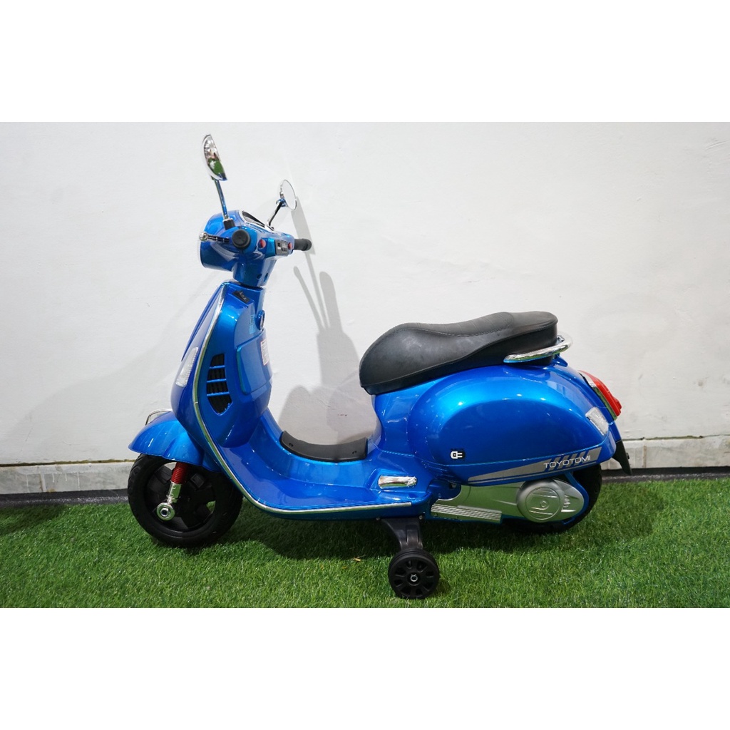 Instan Motor Aki Mainan Anak Toyotomi Family TM 1202 Vespa 6V 7 AH Garansi Termurah Murah SNI-5