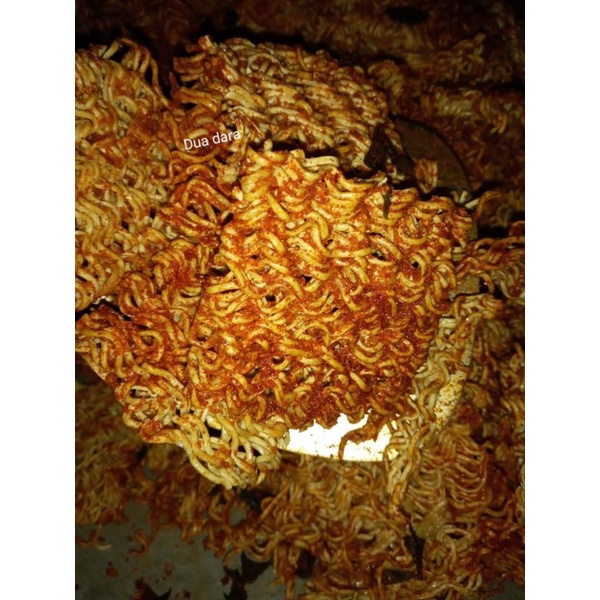 

RK mie kremes / mie Krenyes pedas gurih daun jeruk isi 500gr