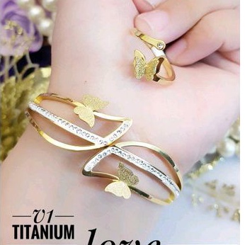 Titanium Set Perhiasan Wanita Kupu Gold 149226