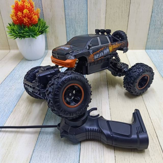 BATRAI 2000MAH MOBIL RC  TRUK  ROCKCRAWLER Shopee Indonesia