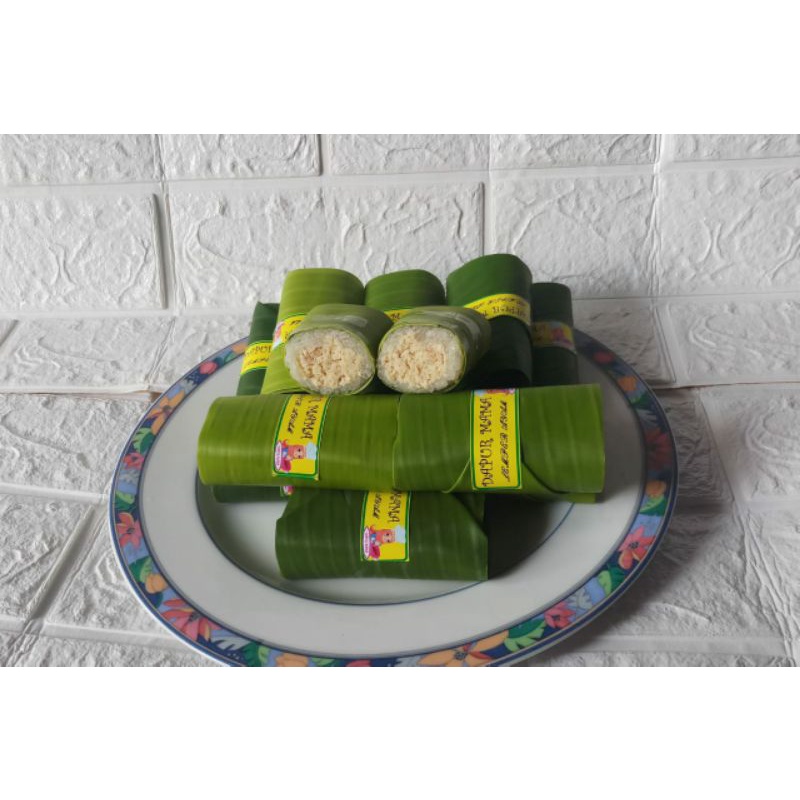 

lemper ayam , kue basah , dapur mama