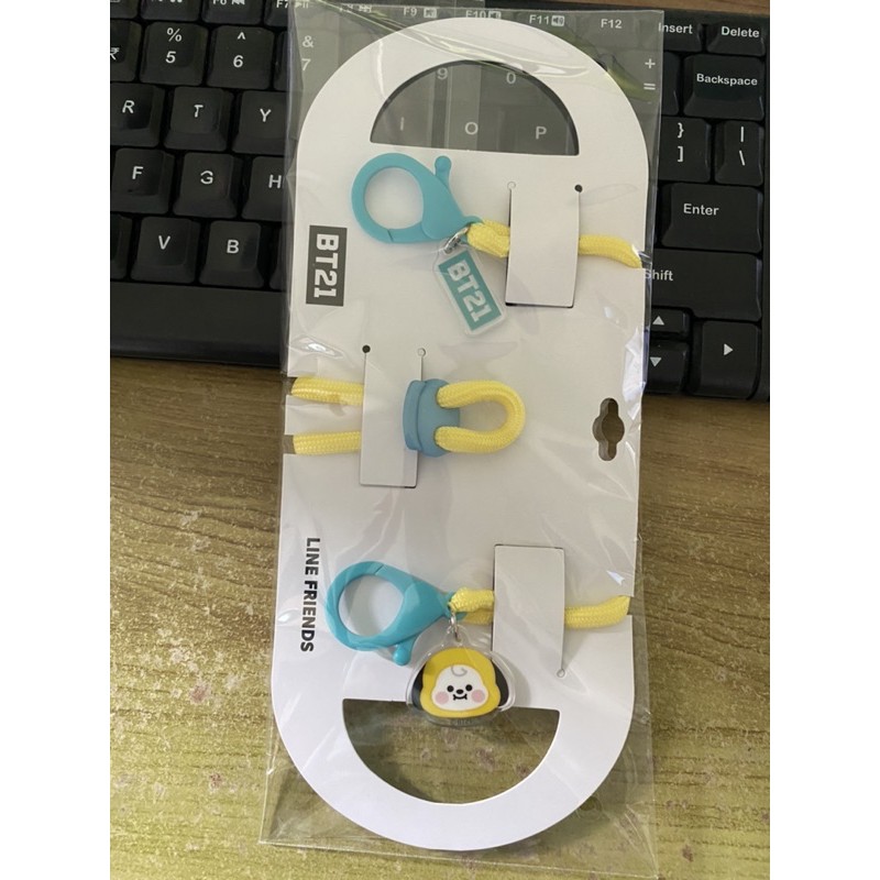 [BOOKED] Baby Mask Strap Chimmy BT21