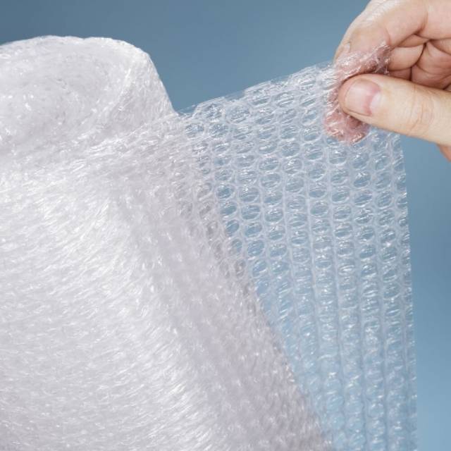 Extra bubble wrap packing pesanan agar terhindar dari kerusakan