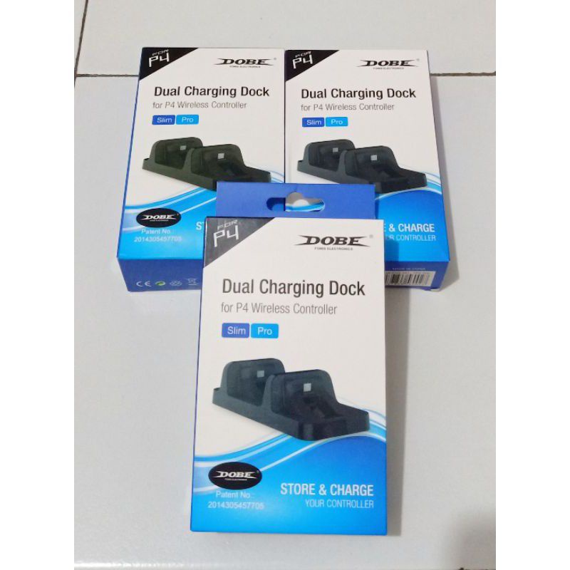 CHARGING BASE / DOCK PS4 NGECHARGE 2 STIK SEKALIGUS