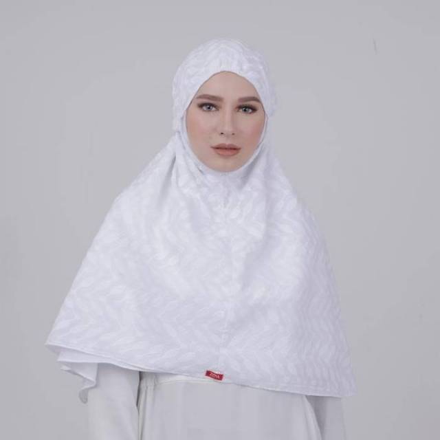 BERGO DAN MANSET UMROH ZORA WHITE ZOYA