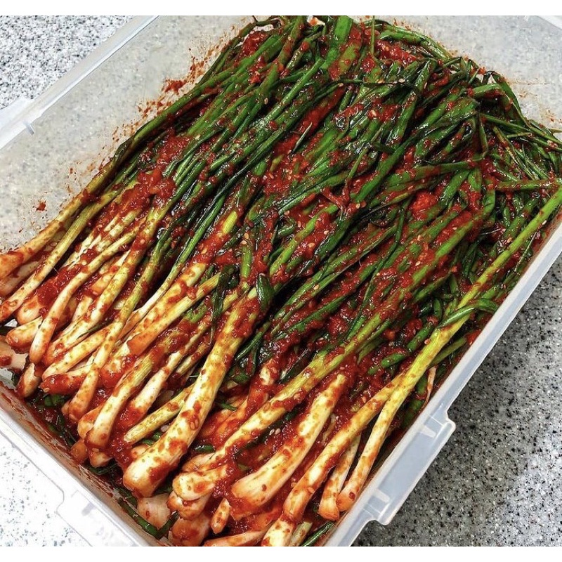 

KIMCHI DAUN BAWANG (BUCHU KIMCHI)