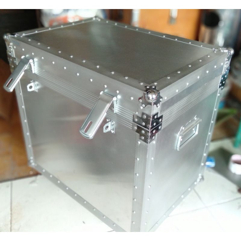 Cash Container /Peti Uang.