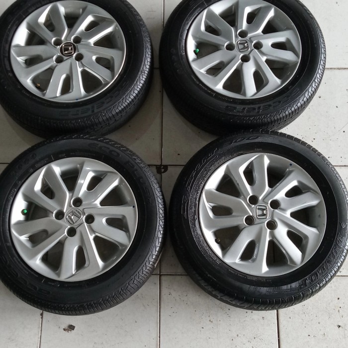 Velg ban mobil second OEM original Honda Mobilio PCD 4x100 ban acellera 185 65 R15