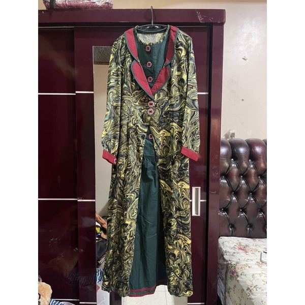 PRELOVED TUNEECA SIZE XL