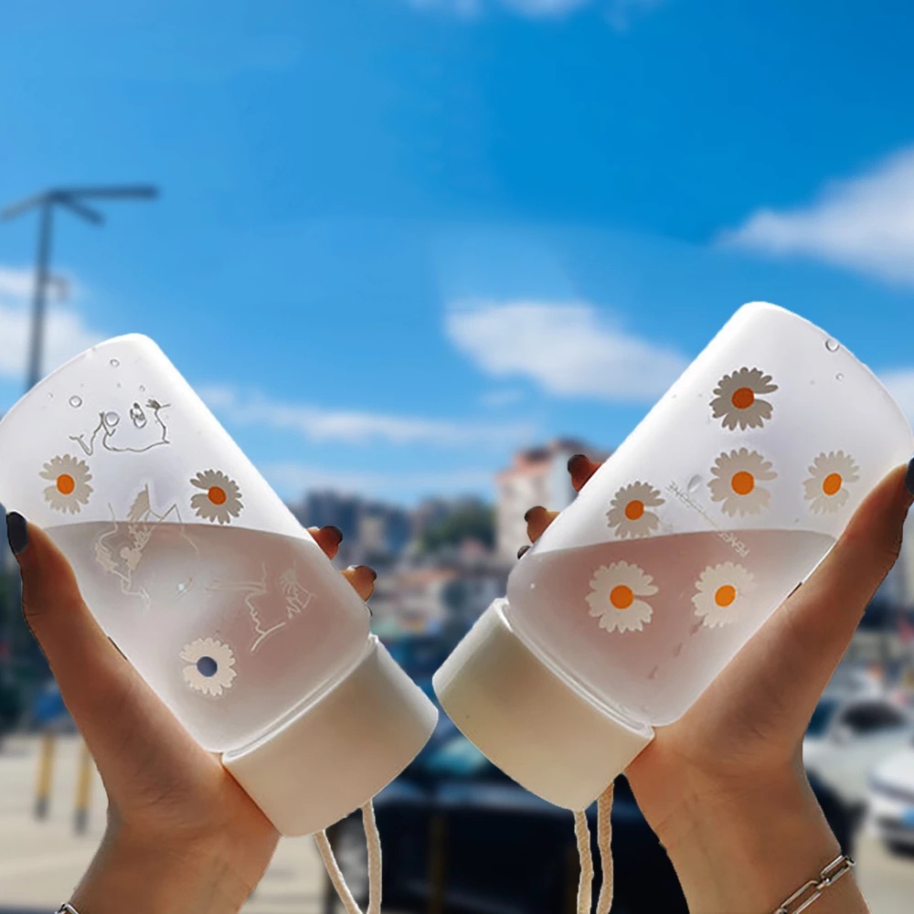 1 Pc Botol Air Teh Portabel Bahan Plastik Anti Bocor Motif Bunga Aster Kecil Dengan Tali Untuk Travel