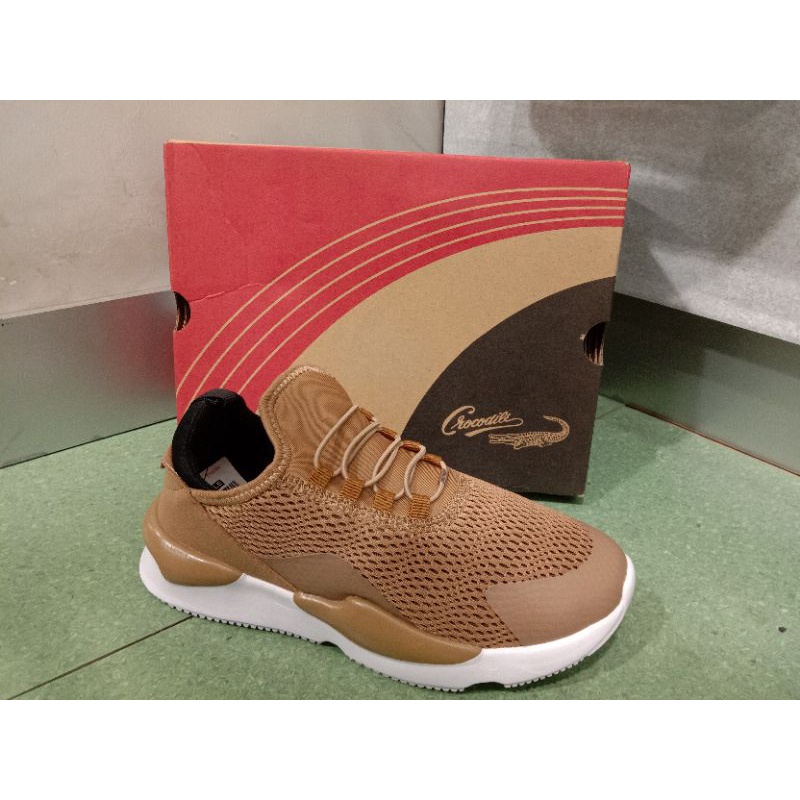 Crocodile anak laki sepatu sneaker