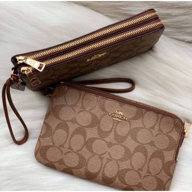 COACH LARGE WRISTLET DOUBLE ZIP SIGN KHAKI SADDLE