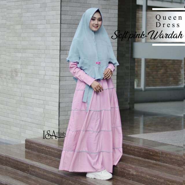Queen dress by Isa Hijab