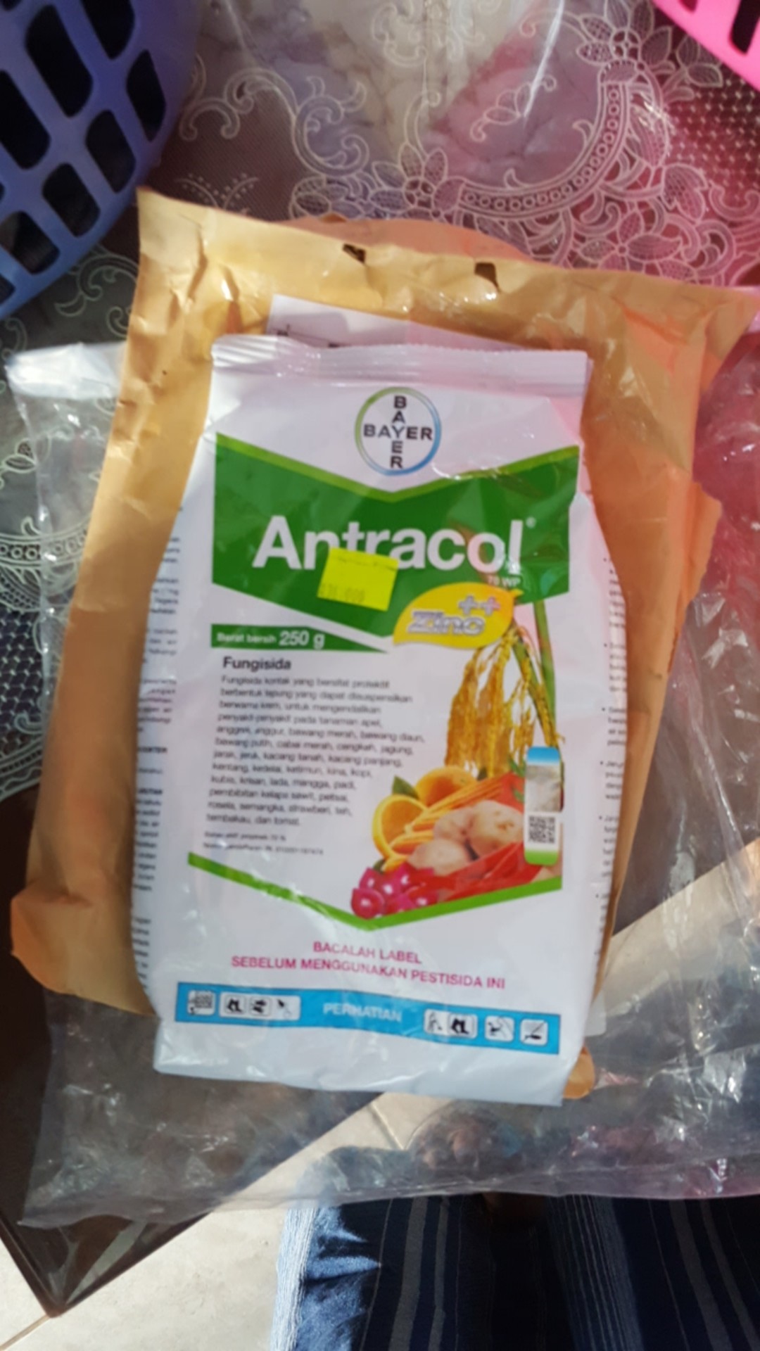 Antracol Kemasan Pabrik 250 Gram ( Fungisida )