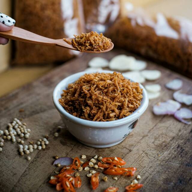 

SERUNDENG MANIS DAN PEDAS KHAS SOLO KILOAN (RENYAH GURIH NIKMAT) OLEH OLEH. PELENGKAP MENU CATERING