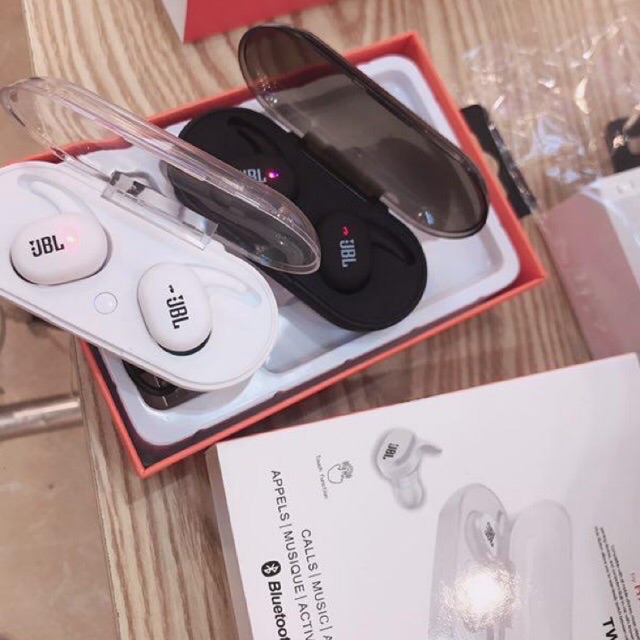 headset bluetooth TWS 4 wireless earphone bluetooth isi 2 kiri kanan