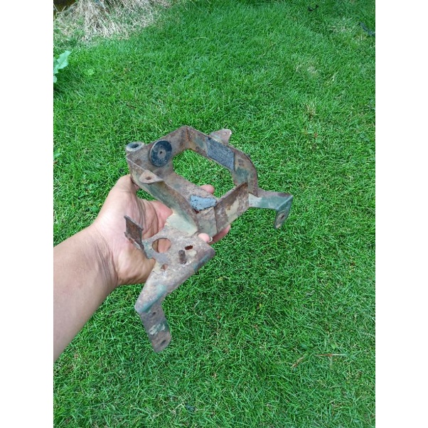 BOX AKI TEMPAT DUDUKAN AKI WADAH AKI HONDA GL100 GL125 ORIGINAL