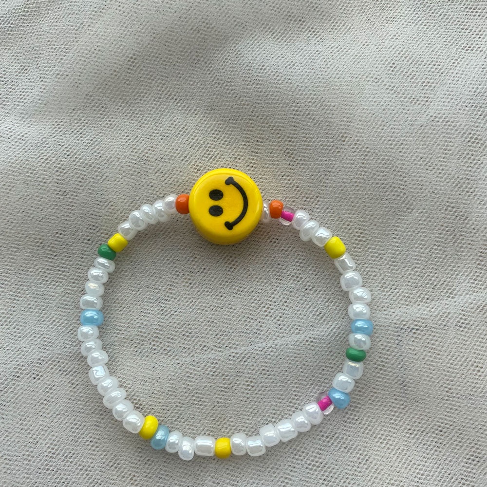 Gelang Tangan Manikmanik Keramik Bulat Motif Smiley Face Handmade Untuk Wanita