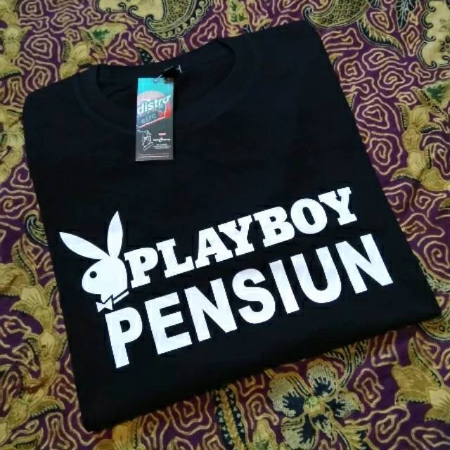KAOS PLAYBOY PENSIUN | PLAYBOY PENSIUN