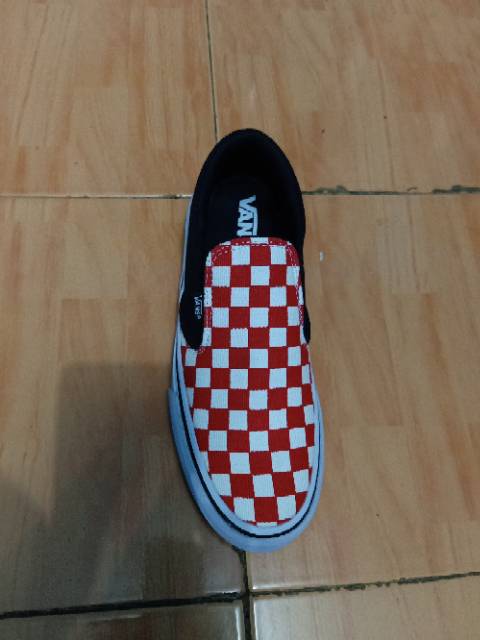 Sepatu slip on catur