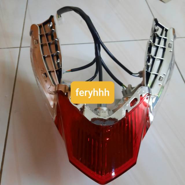 Lampu stop assy vario 125