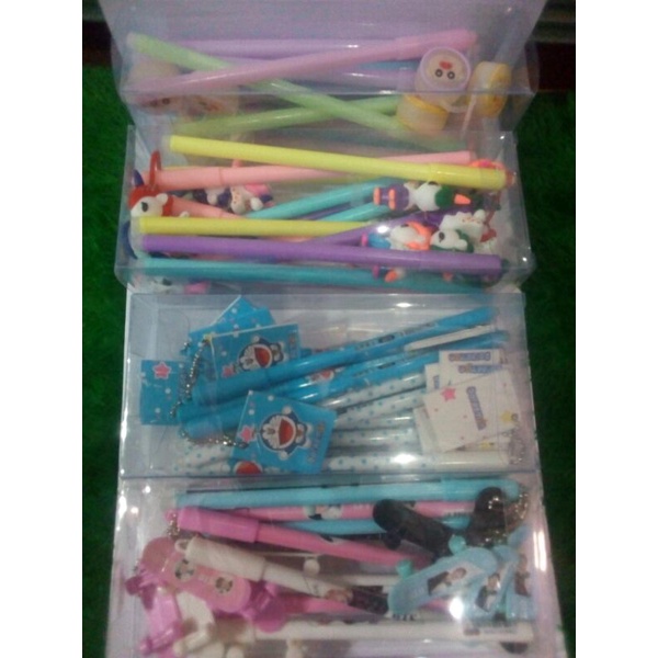 

pulpen gel karakter