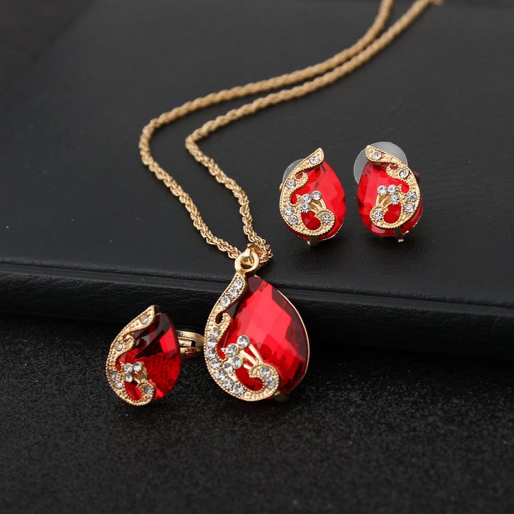 Korea ornamen indah peacock kristal set kalung Korea gaya temperamen elegan anting-anting kalung cin