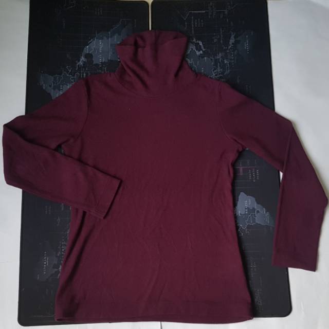 UNIQLO OUTER Turtleneck Sweater SECOND
