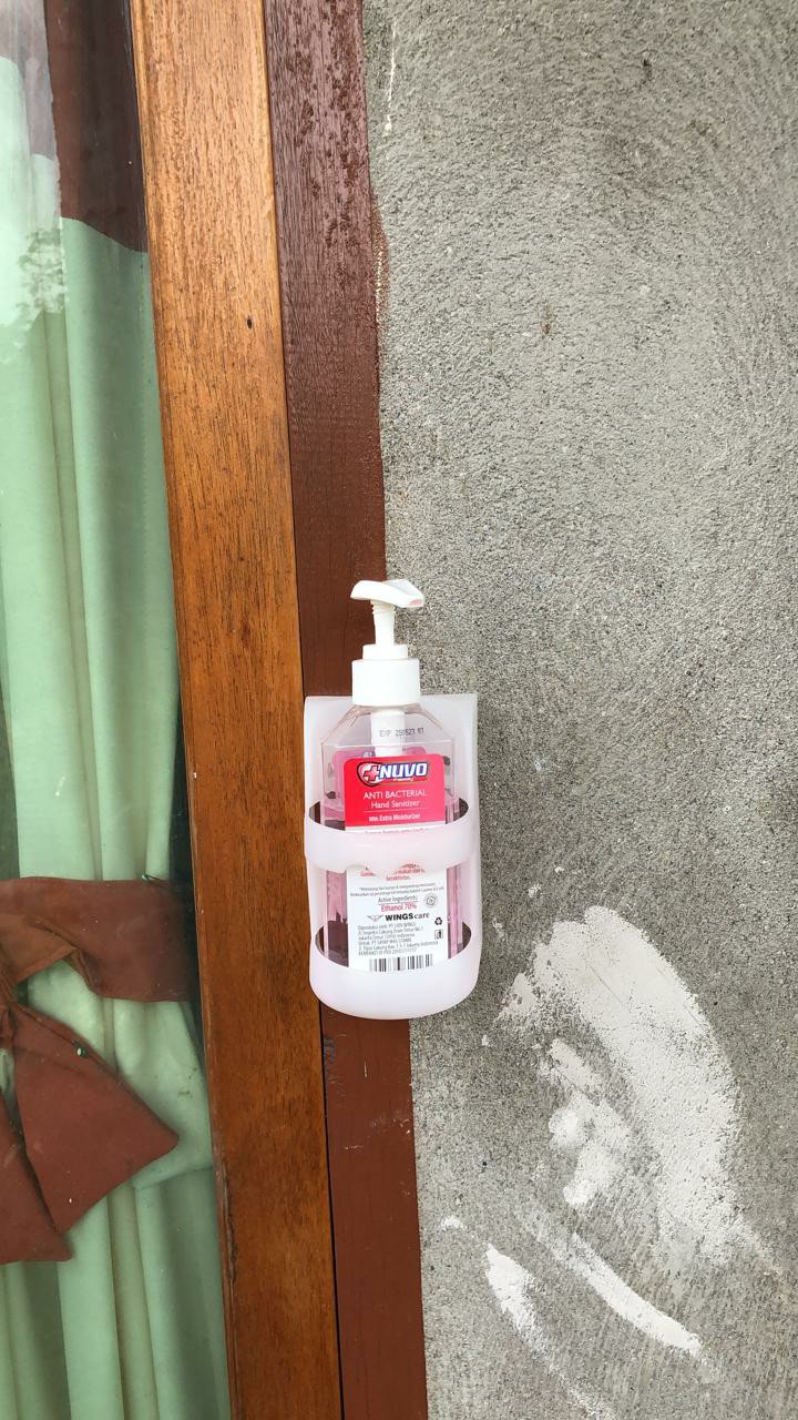 Wall Bracket Tempel Dinding Untuk Hand Sanitizer Dan Sabun Cuci Tangan 500 Ml Antiseptic Bracketcp