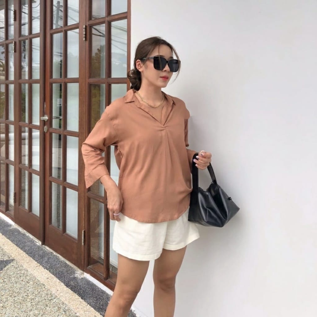 Tq88indonesia Fashion Baju Blouse Wanita Terbaru / Sarra Vneck RAYON DIAMOND Shirt / Blus Polos / Busana Casual Cewek / Ootd / Outfit Kekinian