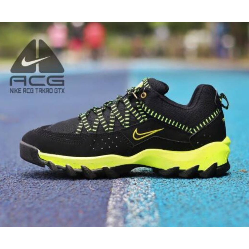 sepatu nike acg