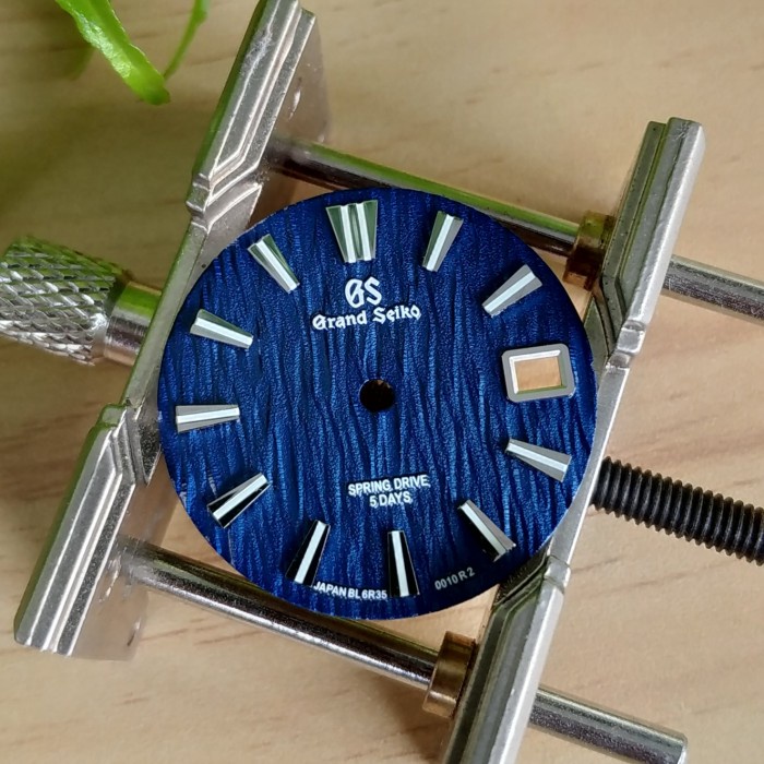 seikomod mod seiko dial grand seiko GS mod nh35 nh36 7s26 spring drive blue