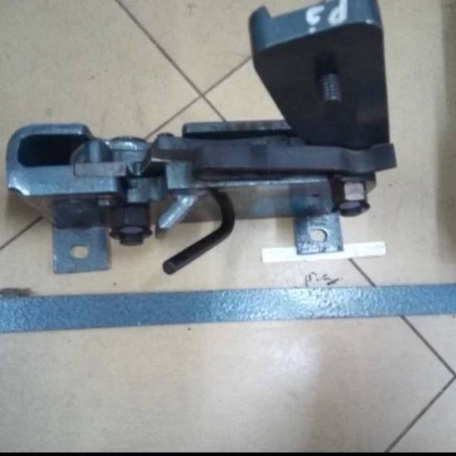 Muller Manual Bar Cutter 60N - 18 Mm - Gunting  potong Plat beton